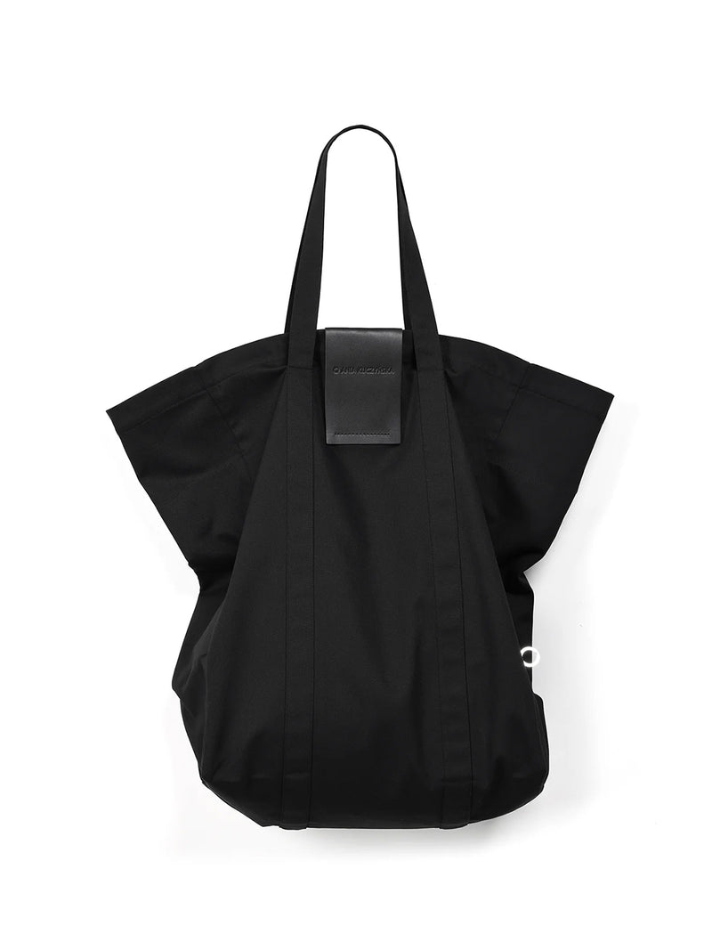 Shanghai Couture Black torba z logo ręcznie tłoczonym na skórze